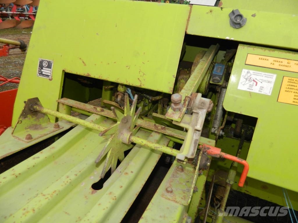 CLAAS Markant 50 Πρέσες τετράγωνων δεμάτων