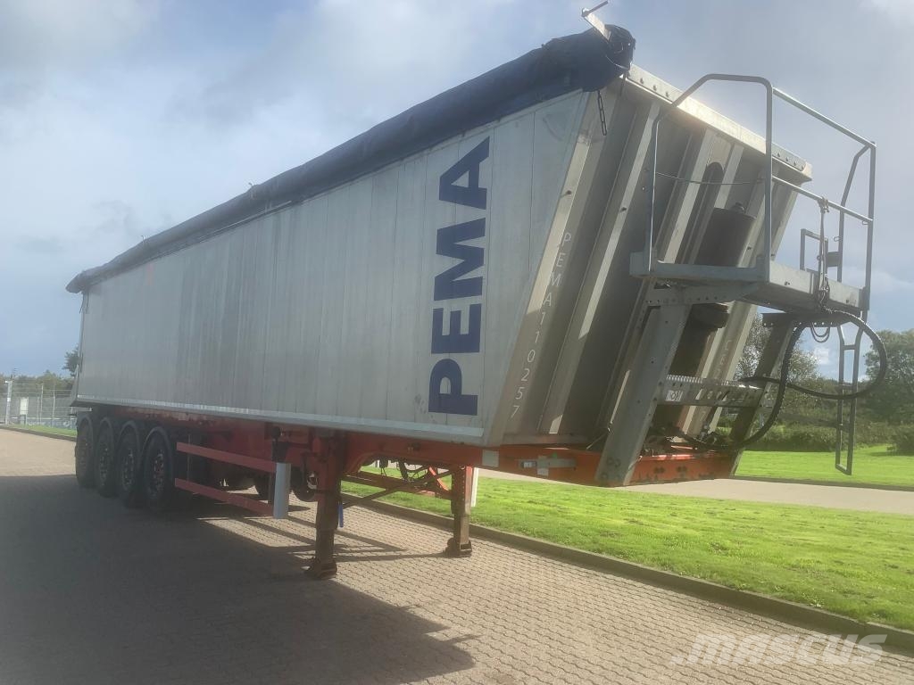 Kell-berg Trailer Bulker Open 62 M3 Capacity in Li Savivartės puspriekabės