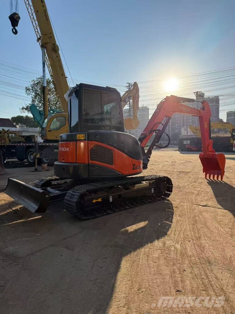 Hitachi ZX 50 Εκσκαφάκι (διαβολάκι) < 7t
