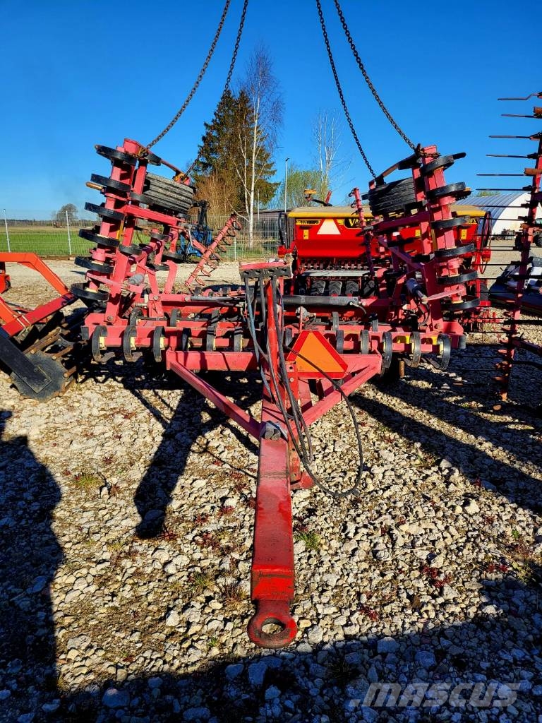 Väderstad NZF 450 Gradas