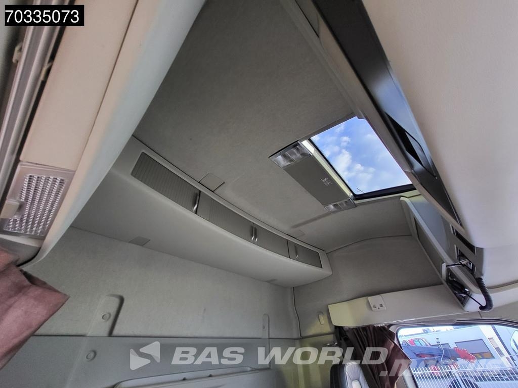 Volvo FH 420 FH 6X2 NL-Truck APK Lift Axle 2000kg Tailga Elhúzható ponyvás