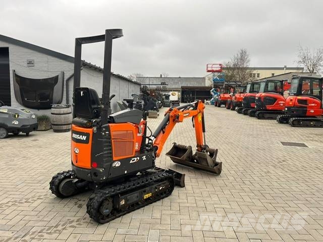 Doosan DX 10 Z Minigraafmachines < 7t