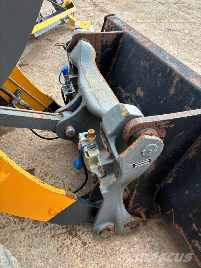 Liebherr 514 Kolesni nakladalci