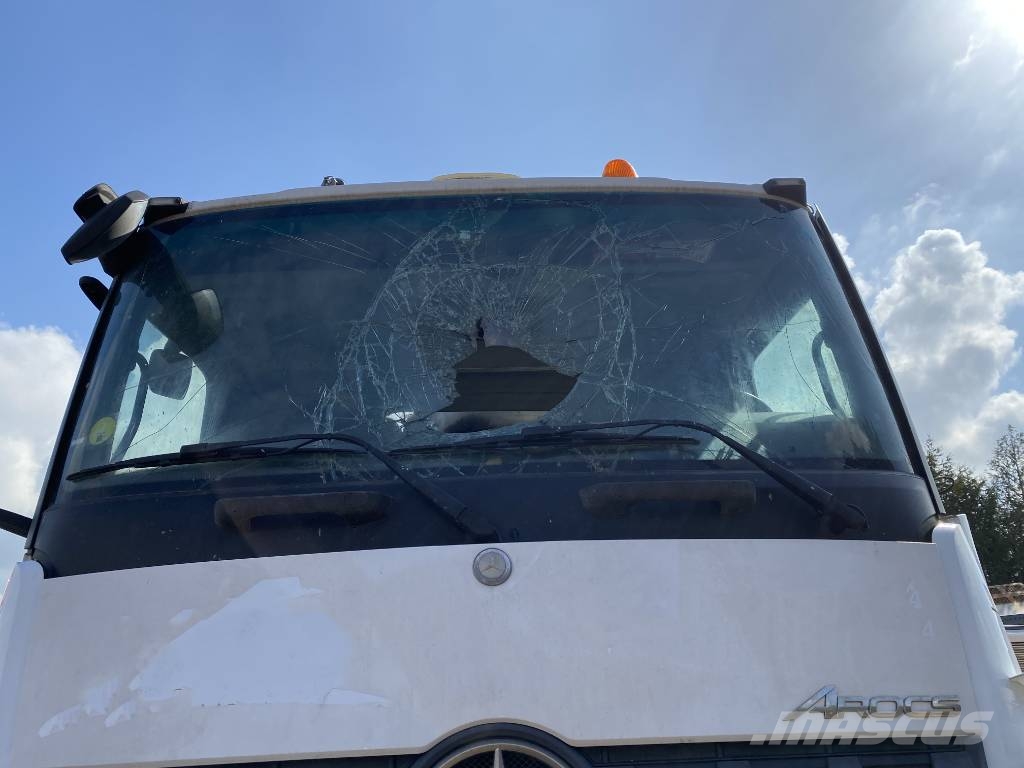 Mercedes-Benz AROCS 2643 6x4/SERMAC 5Z36 1er Main endommagée Betonpomptrucks