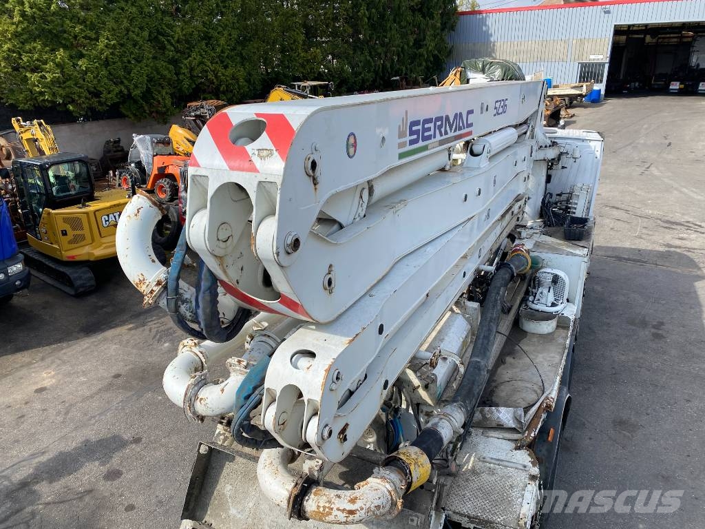 Mercedes-Benz AROCS 2643 6x4/SERMAC 5Z36 1er Main endommagée Betonpomptrucks