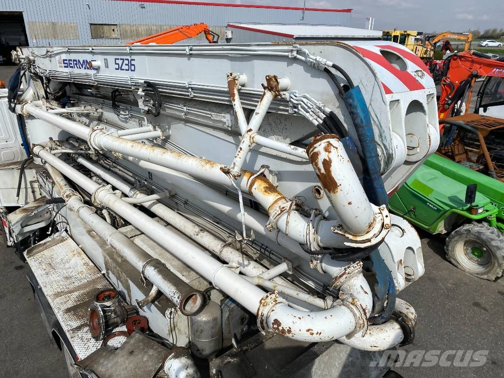Mercedes-Benz AROCS 2643 6x4/SERMAC 5Z36 1er Main endommagée Betonpomptrucks