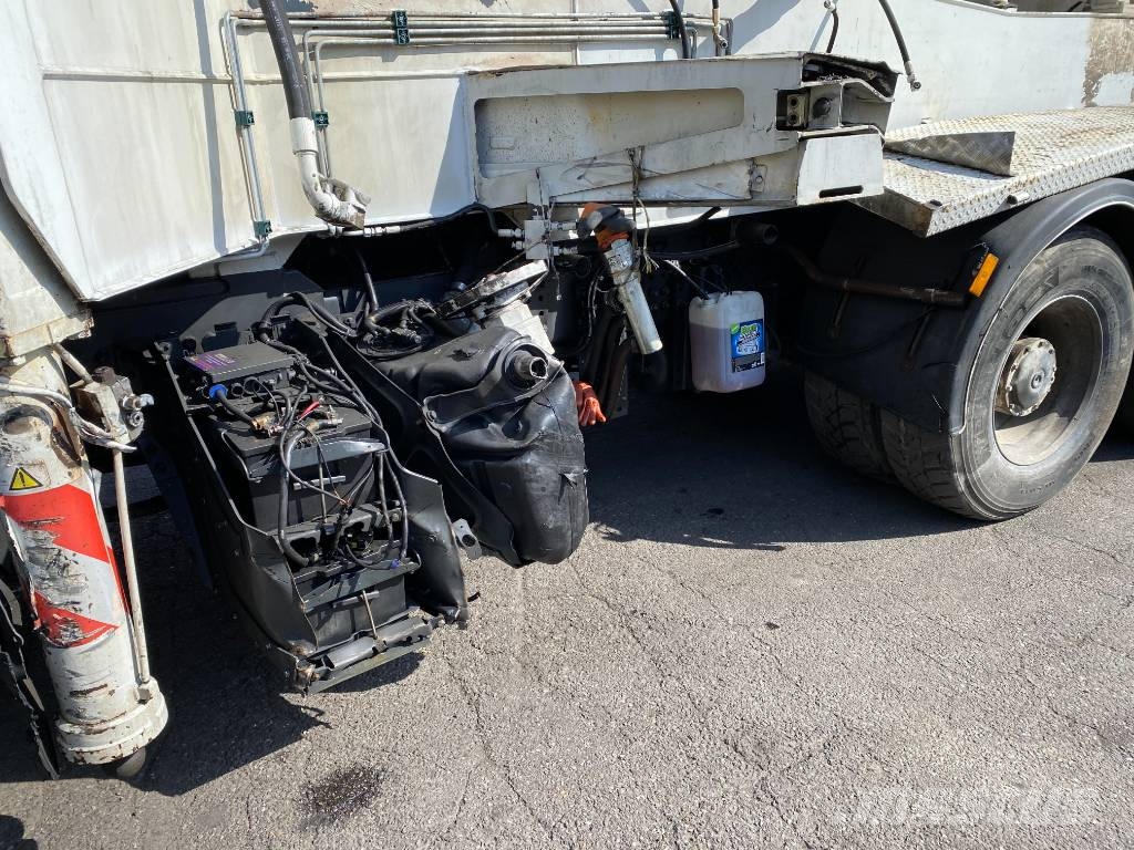 Mercedes-Benz AROCS 2643 6x4/SERMAC 5Z36 1er Main endommagée Betonpomptrucks