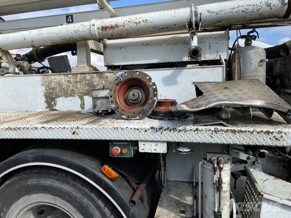 Mercedes-Benz AROCS 2643 6x4/SERMAC 5Z36 1er Main endommagée Betonpomptrucks
