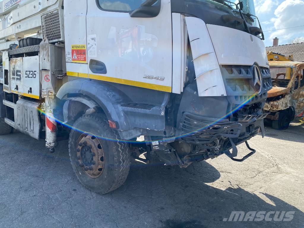 Mercedes-Benz AROCS 2643 6x4/SERMAC 5Z36 1er Main endommagée Betonpomptrucks