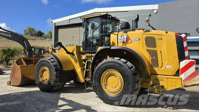 CAT 982 Wheel loaders