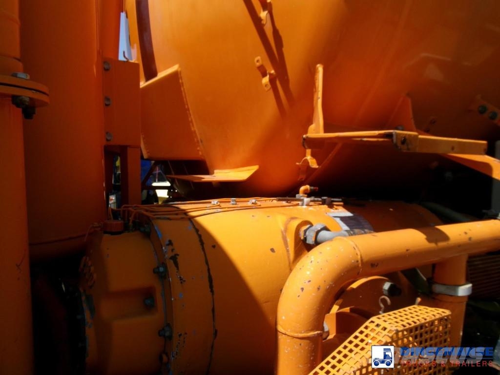 MAN 41.463 8x4 Euro 2 vacuum tank ADR 15 m3 / 2 comp 組合/真空油槽車