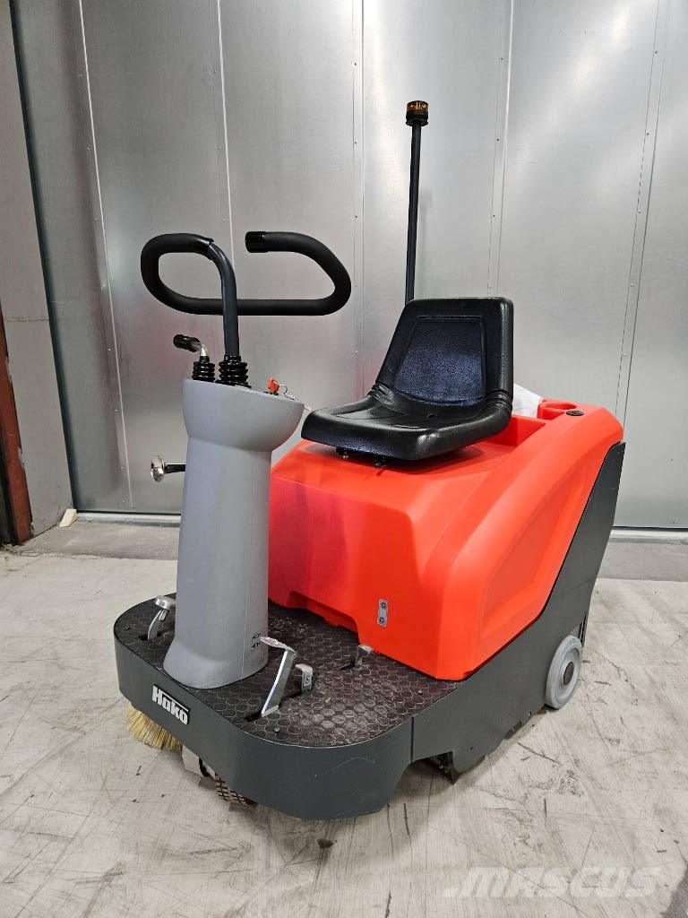 Hako Sweepmaster B800R Stroji za notranje pometanje