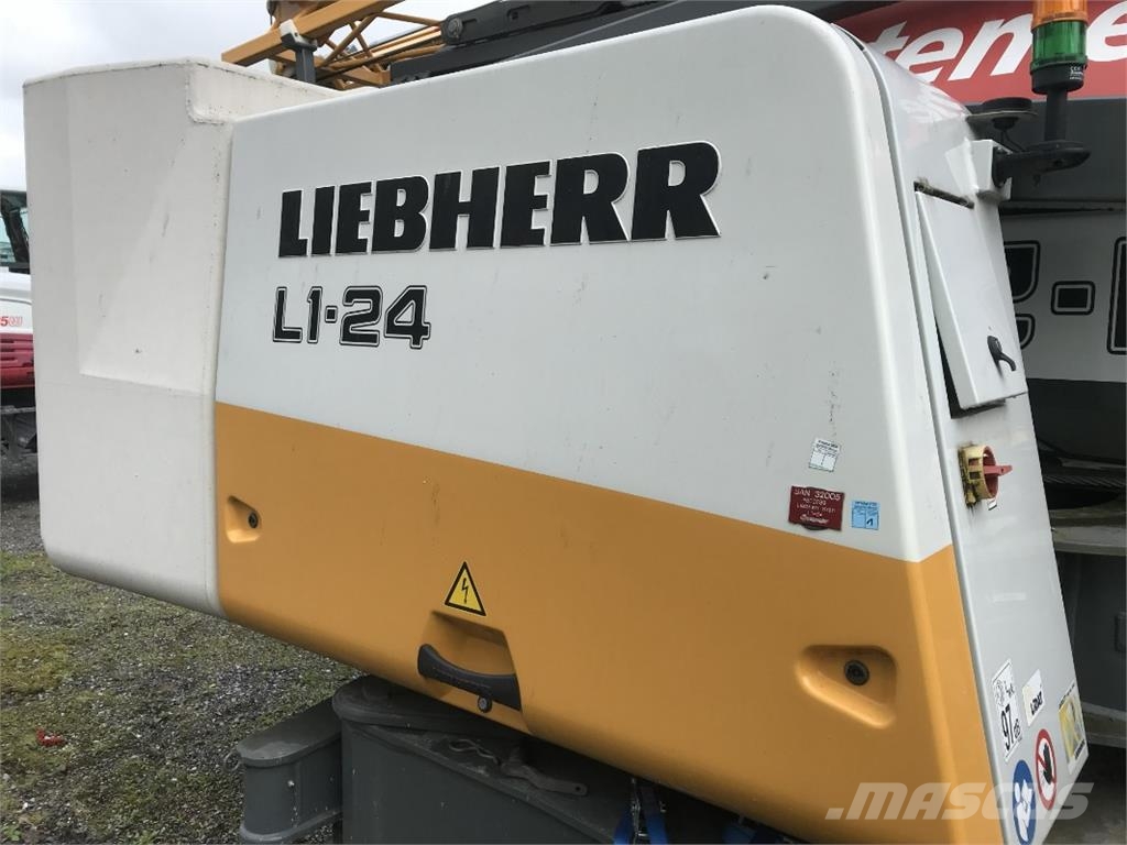 Liebherr L1-24 塔式起重機