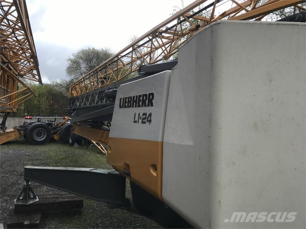 Liebherr L1-24 塔式起重機