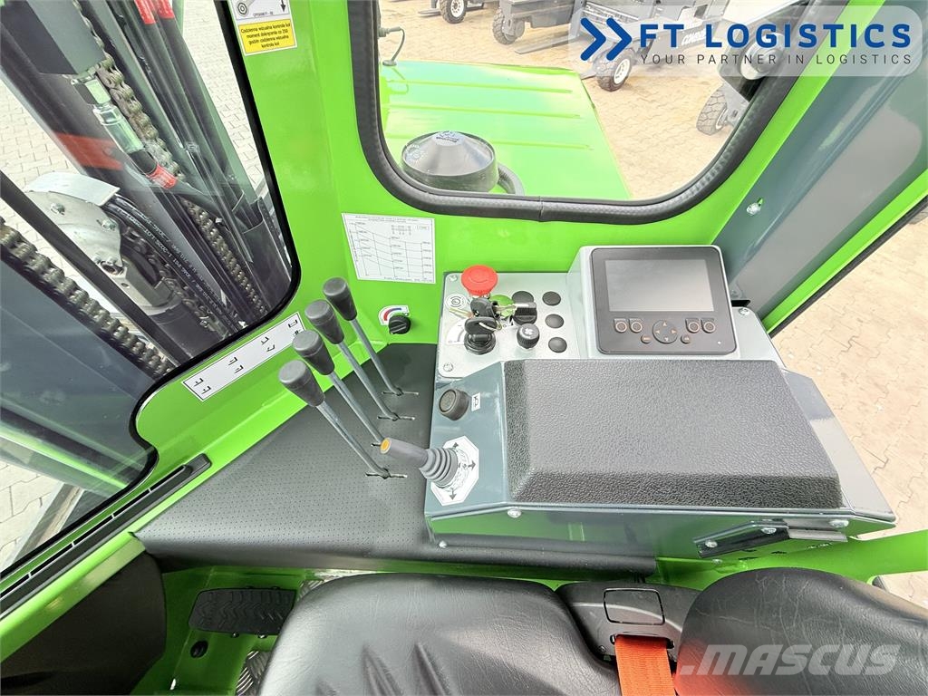 Combilift C3000 | DIESEL | TRIPLEX 5952 | WIDE FORK POSITION Four-way truck