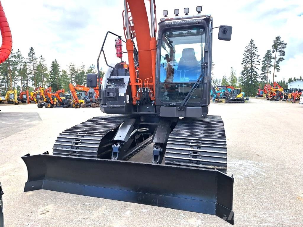 Hitachi ZX135USL-7 JATKETTU SUOALUSTA PUSKULEVYLLÄ 履带挖掘机