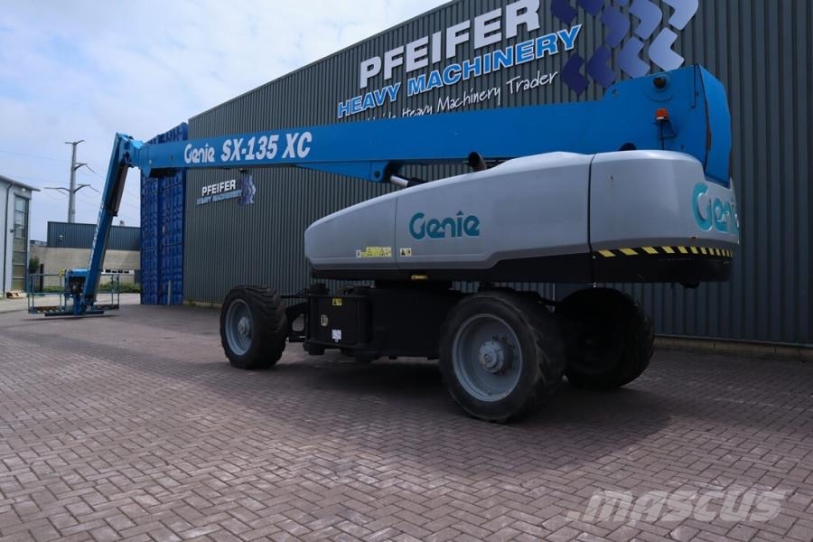 Genie SX135XC Diesel, 43m Working Height, 27.5m Reach, B Plataformas elevatórias telescópicas