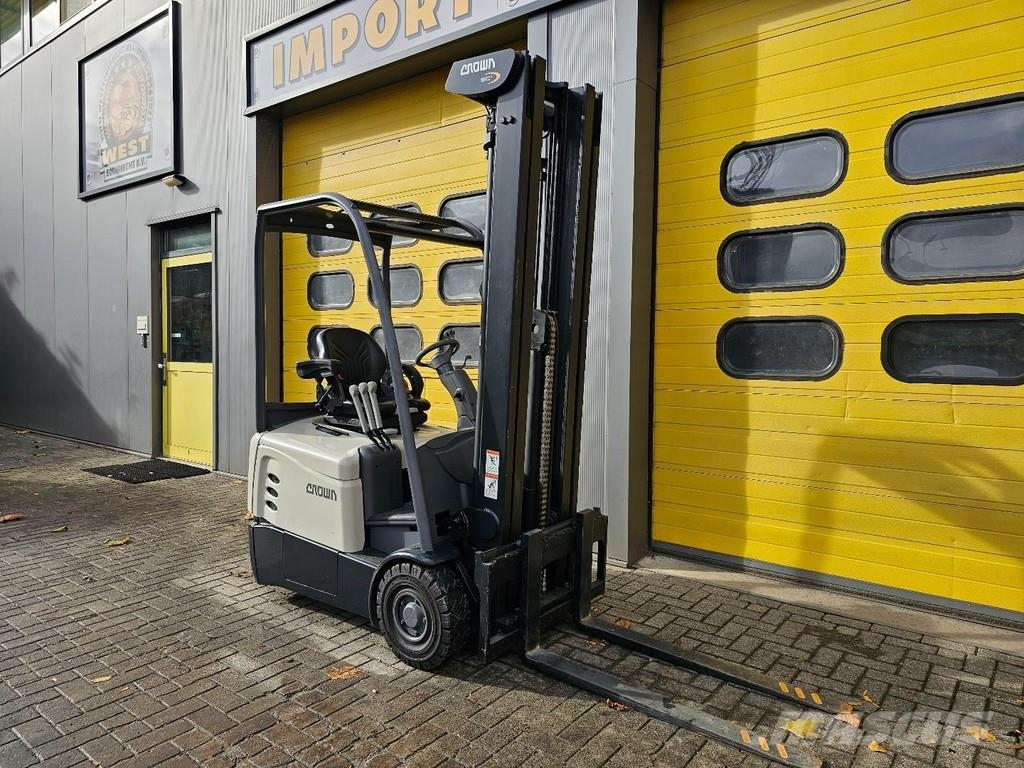 Crown SCT6010-1.3 Electric forklifts