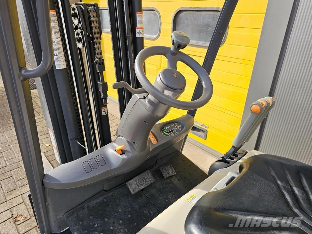 Crown SCT6010-1.3 Electric forklifts
