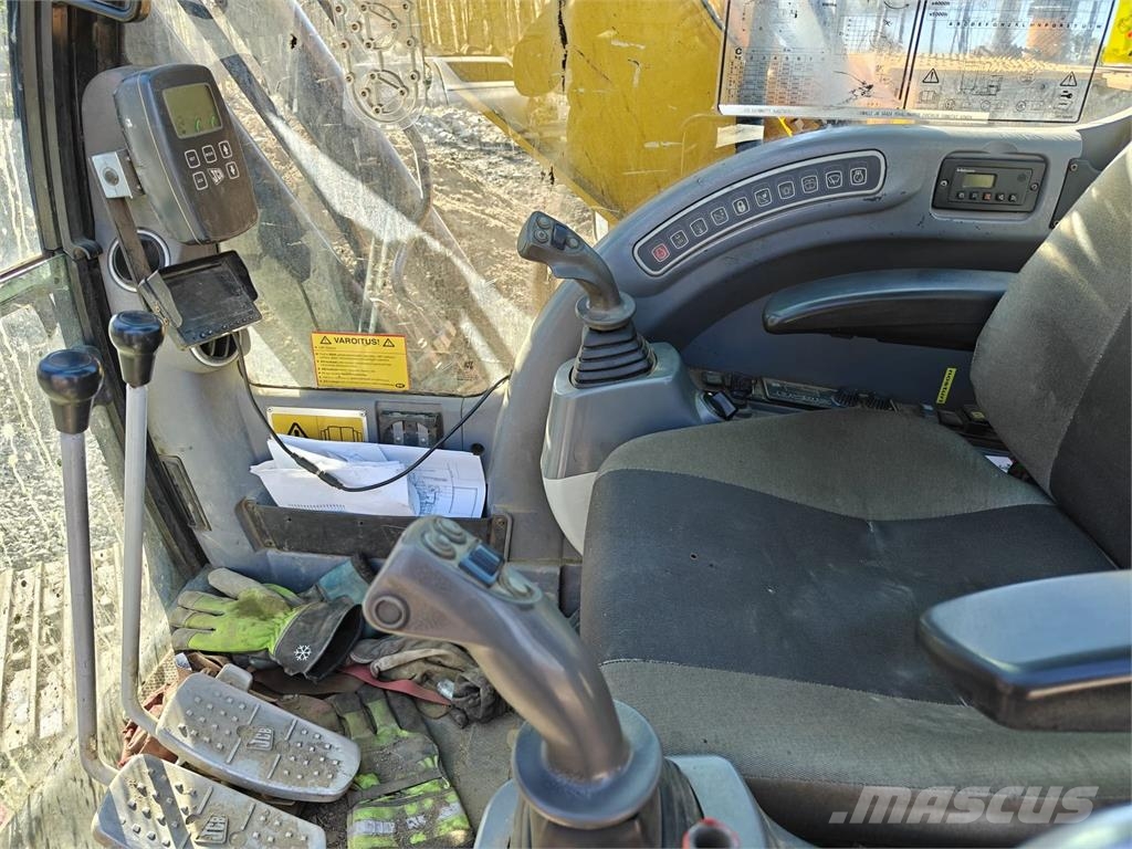 JCB JS160LC PYÖRITTÄJÄLLÄ Excavadoras sobre orugas