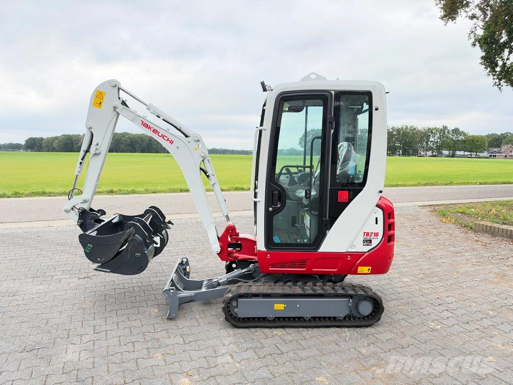 Takeuchi TB216 minigraver nieuw 소형 굴삭기 7톤 미만