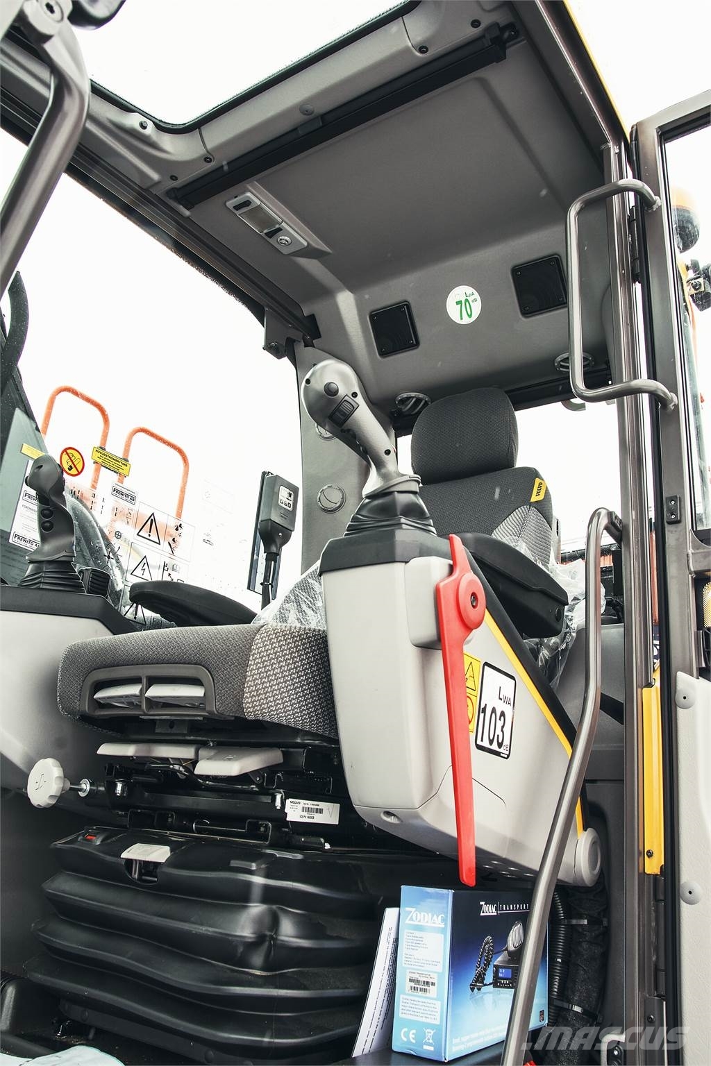 Volvo EC 250 E , Uthyres 履带挖掘机