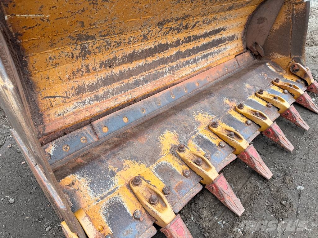 CAT 953 C Tracked Loading Shovel Roomiklaadurid