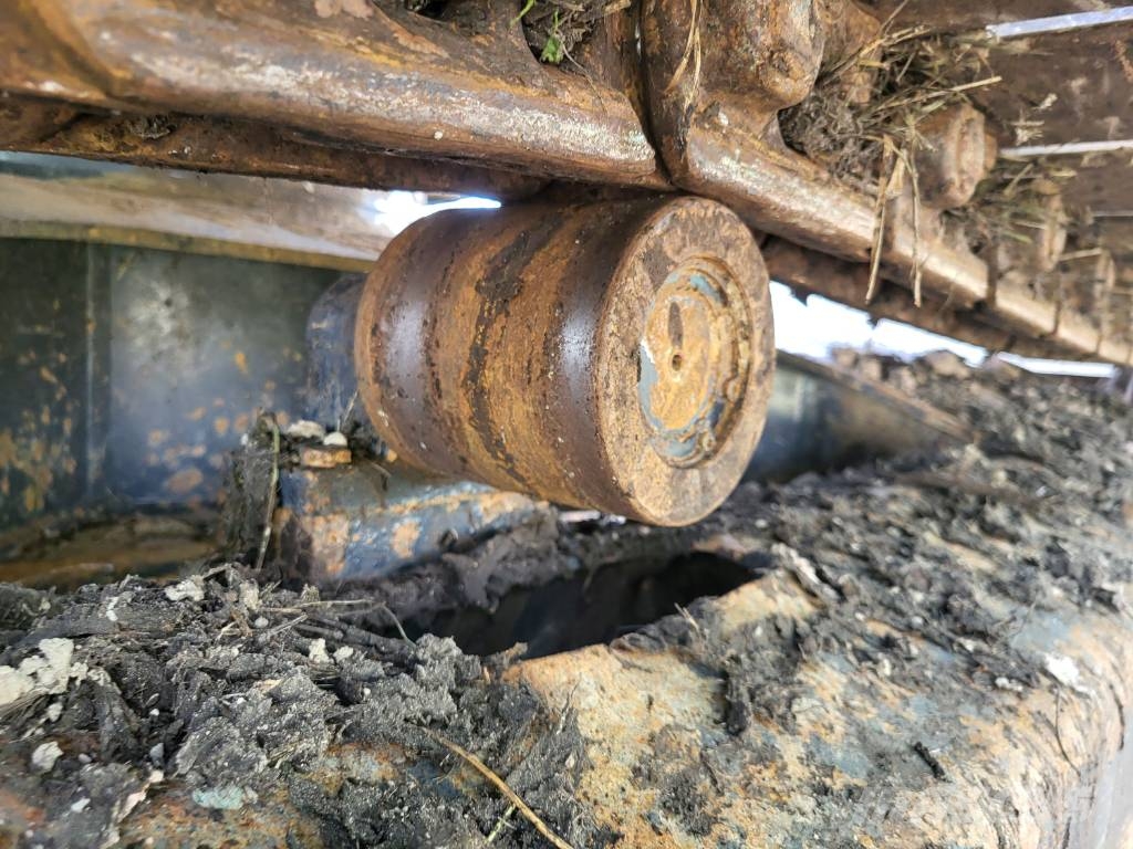Komatsu PC138US-11 Roomikekskavaatorid