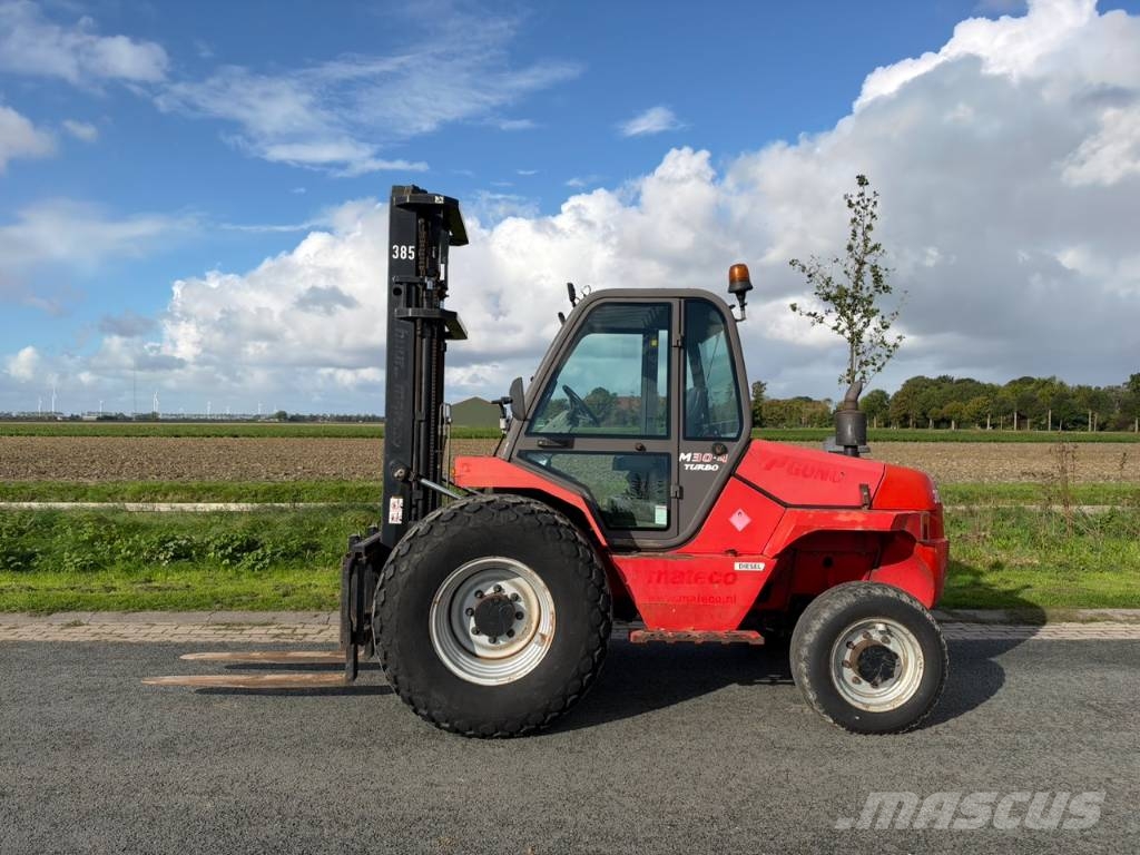 Manitou m30-4 4x4 ruwterrein heftruck Carretillas diesel