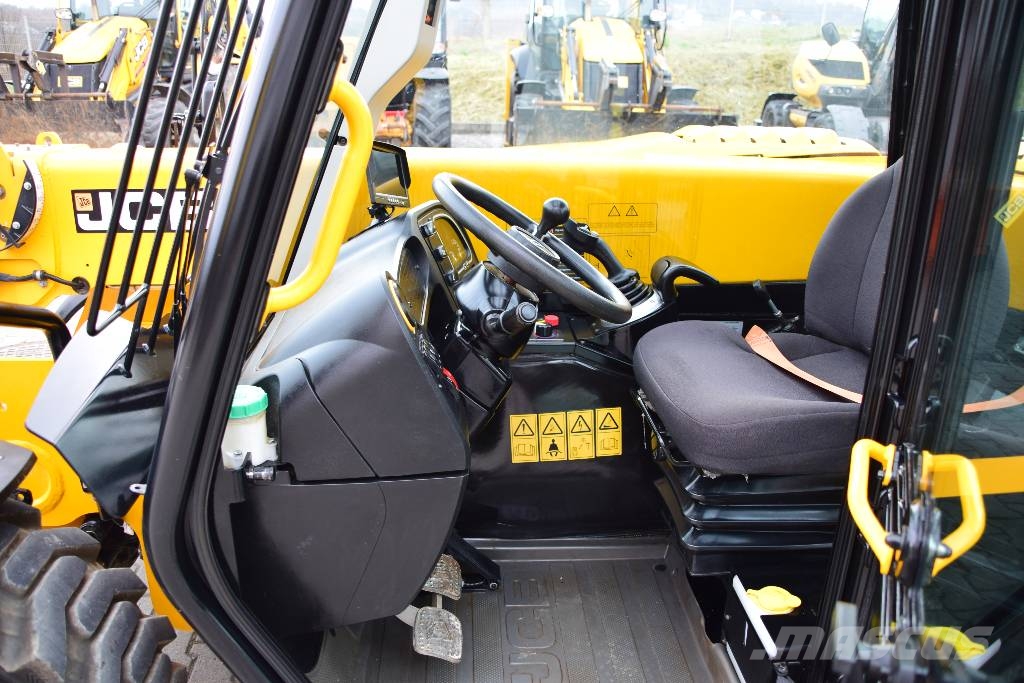 JCB 525-60 HiVIZ yr 2024 Perfect condition Verreikers