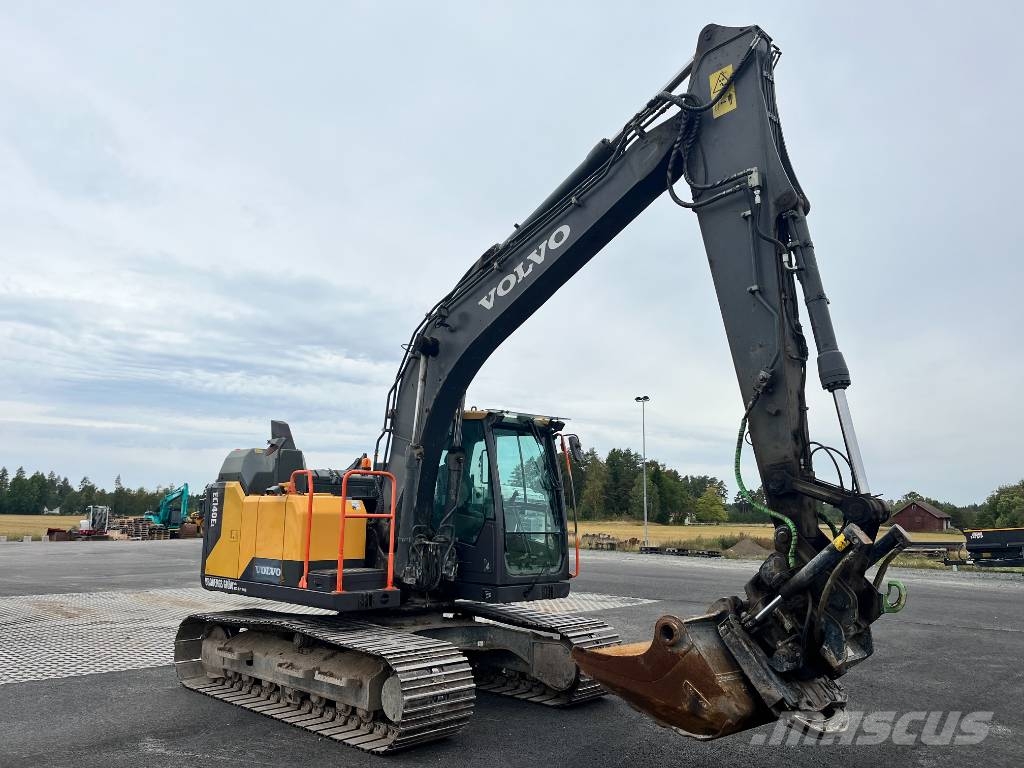 Volvo EC 140 EL حفارات زحافة