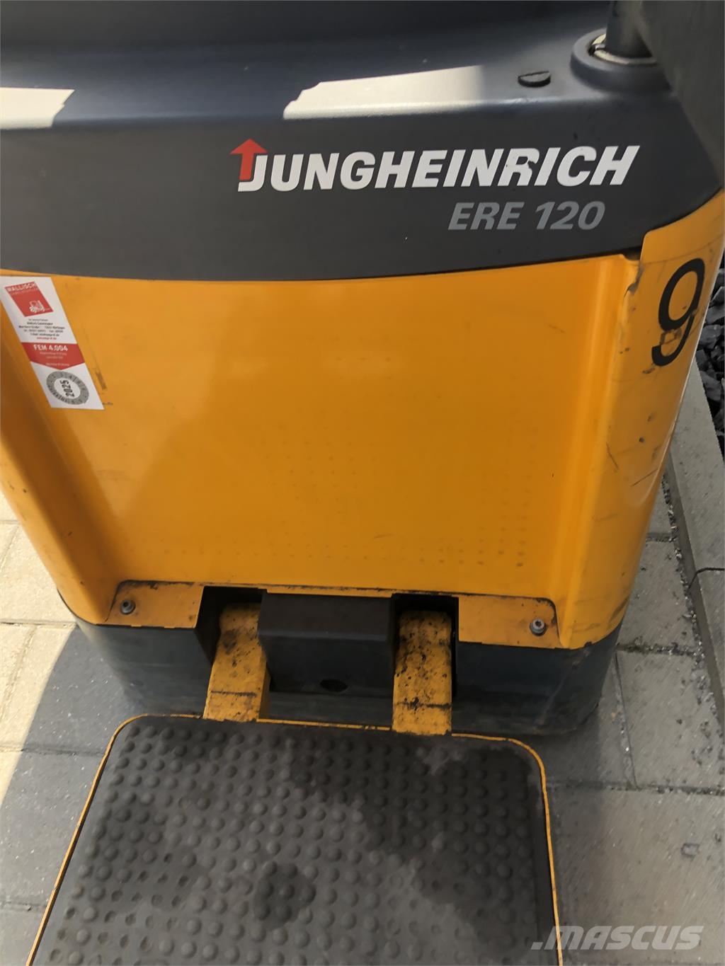 Jungheinrich ERE120 | 2400mm Zema līmeņa komplektēšanas iekrāvēji