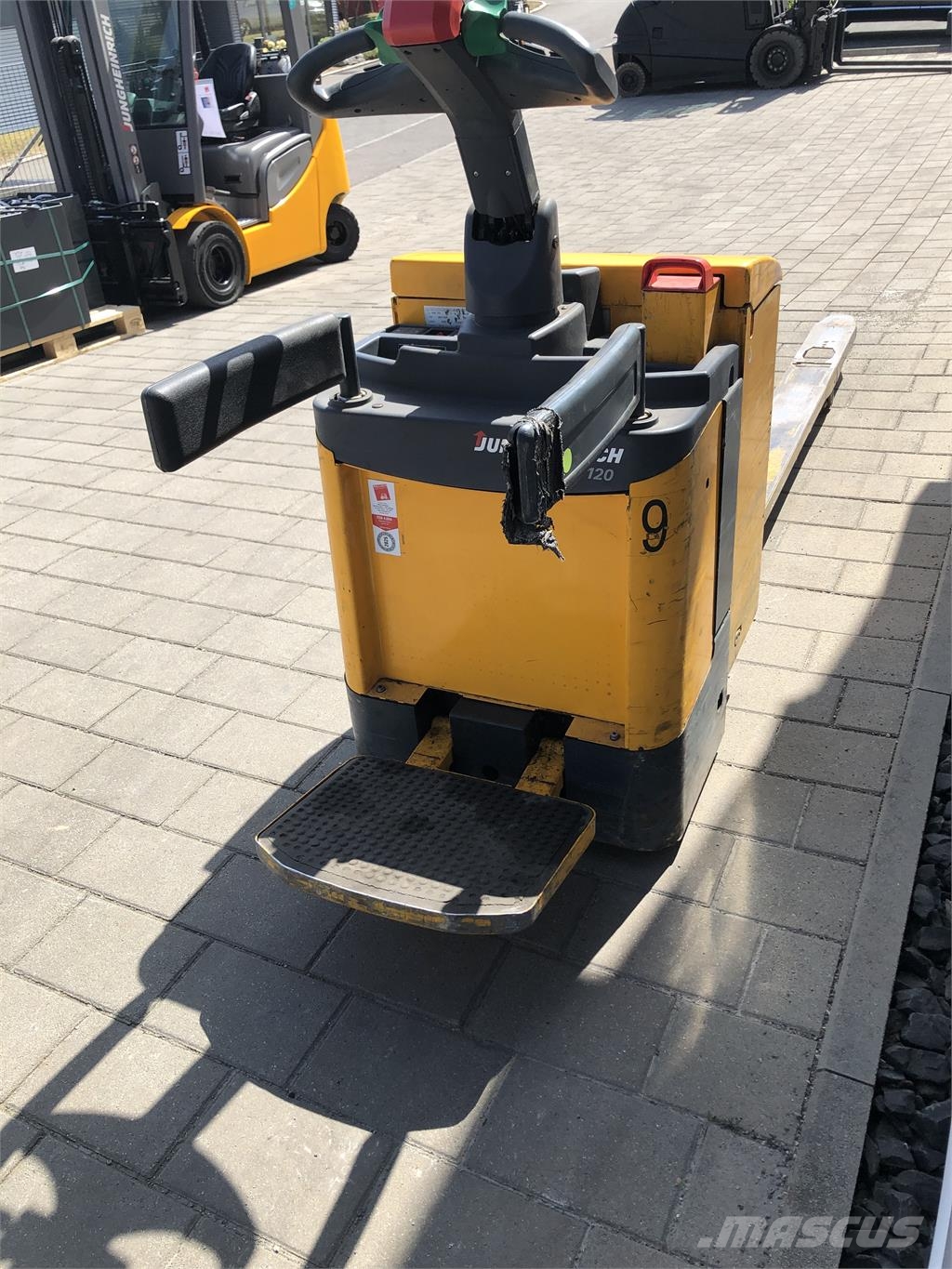 Jungheinrich ERE120 | 2400mm Nízkozdvižné vozíky