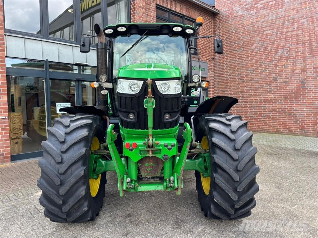 John Deere 6150R Traktorok