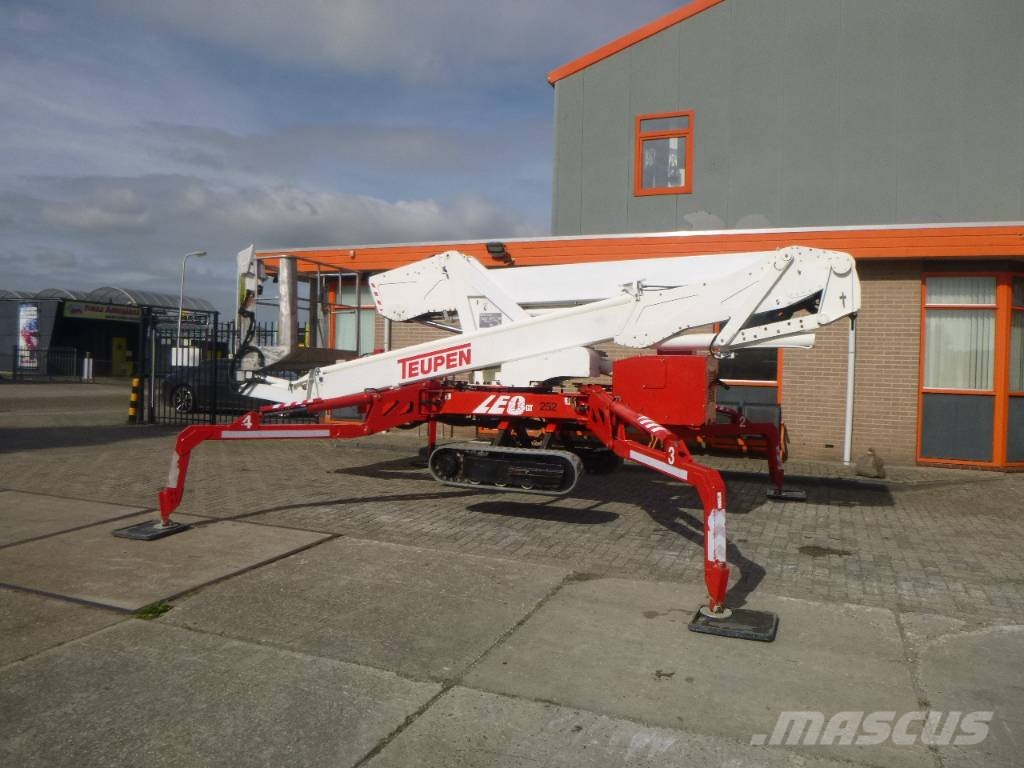 Teupen LEO 23GT Nacelles télescopiques