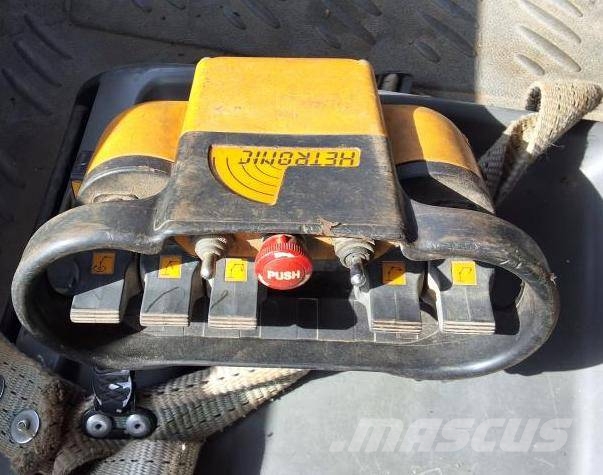 Renault Premium Lander 420 DCI 中古トラクターヘッド | トレーラーヘッド