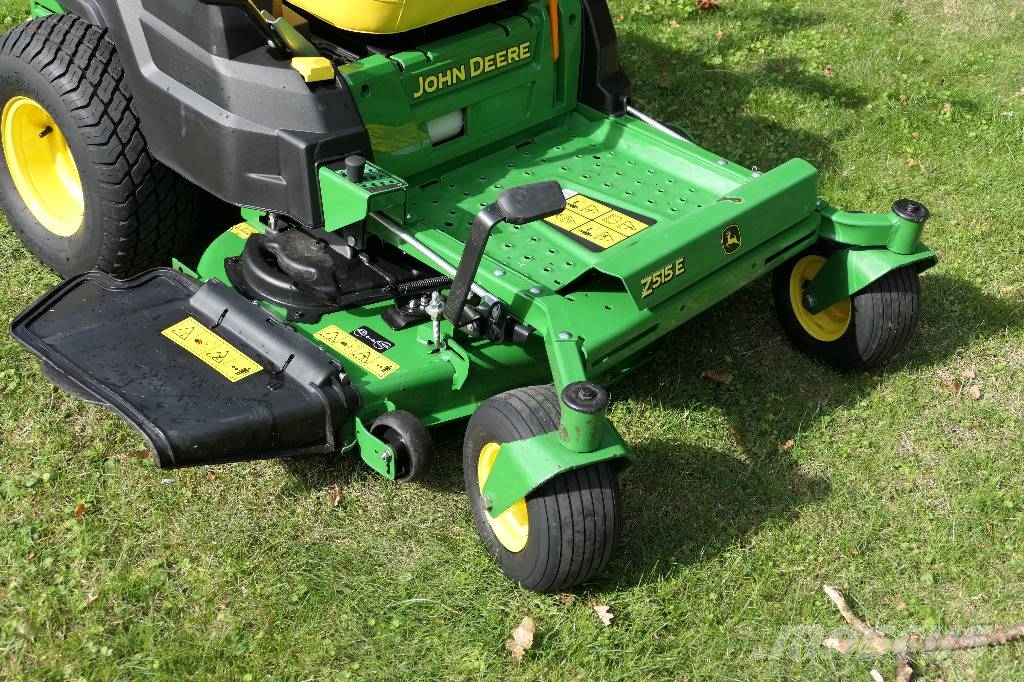 John Deere Z 515 E Null-Wendekreis Mäher