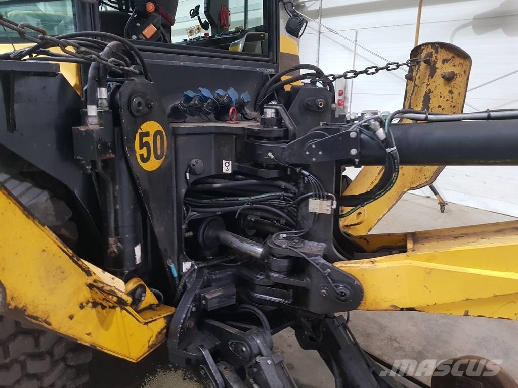 Huddig 1260C 反鏟裝載機