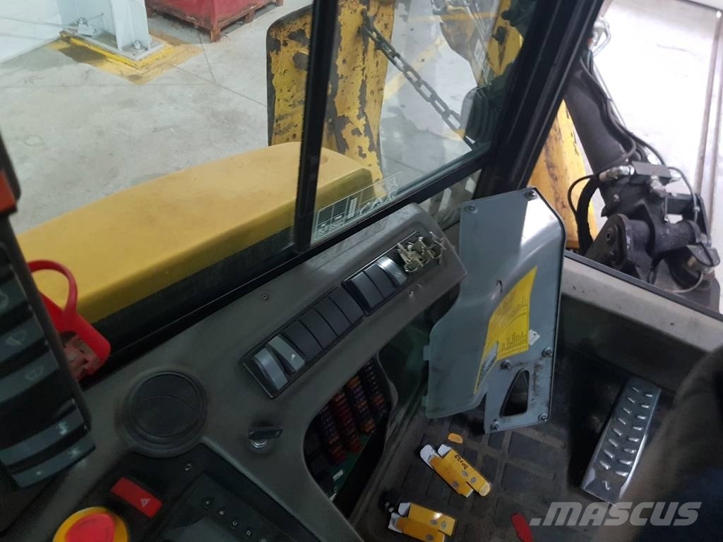 Huddig 1260C 反鏟裝載機