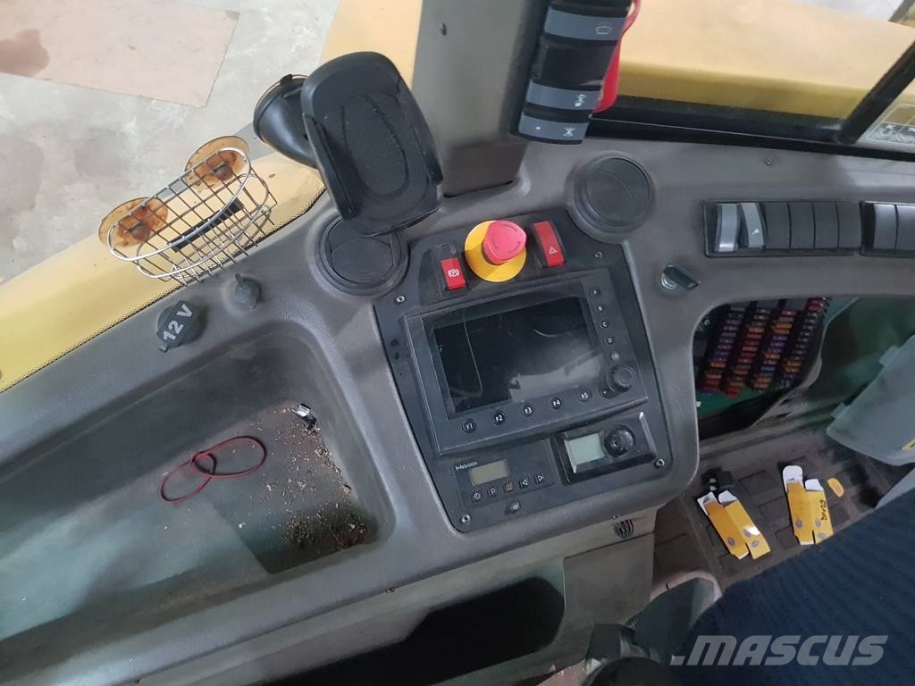 Huddig 1260C 反鏟裝載機
