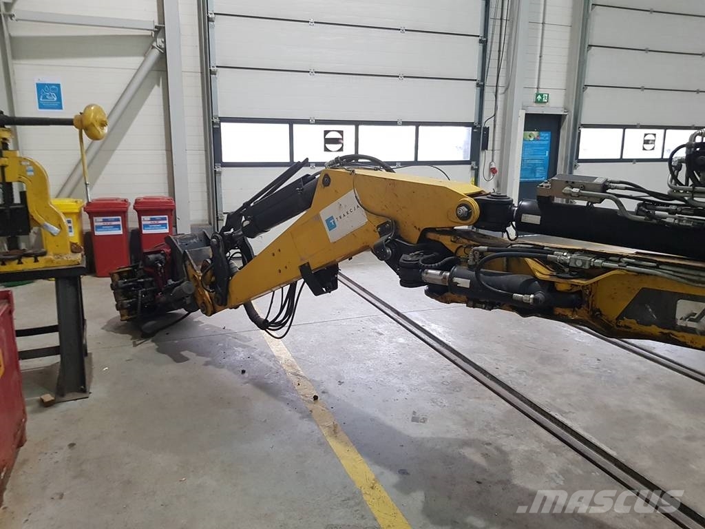 Huddig 1260C 反鏟裝載機