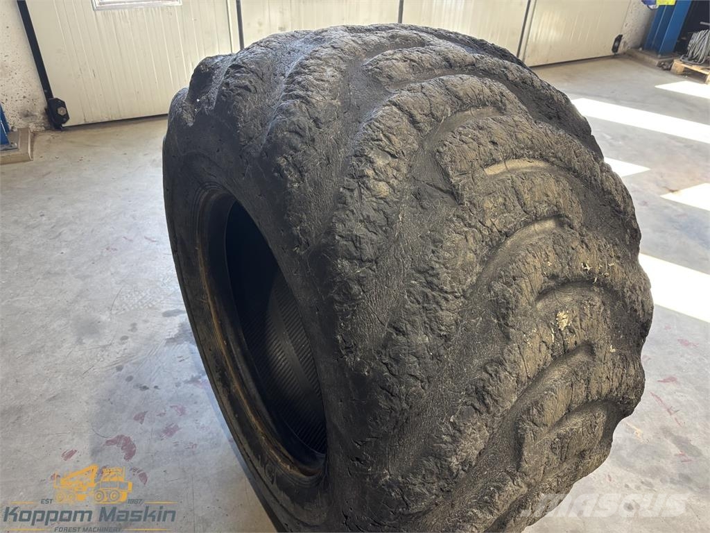 Nokian Fkf 710/45x26,5 Used/Beg Renkaat ja vanteet