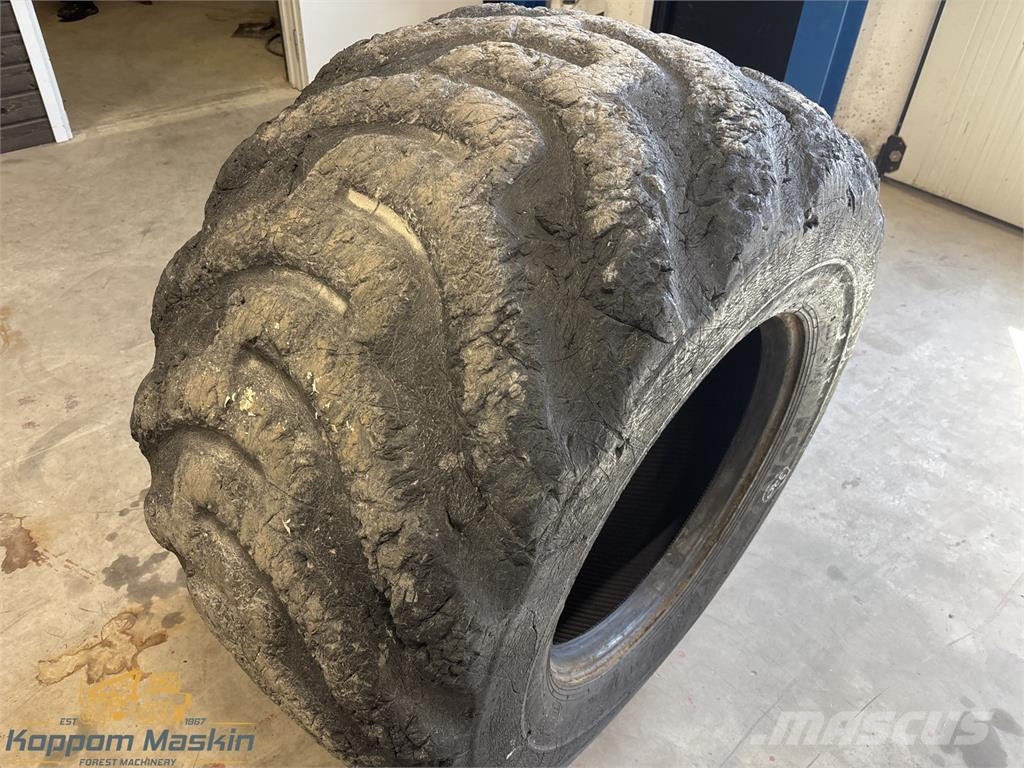 Nokian Fkf 710/45x26,5 Used/Beg Renkaat ja vanteet