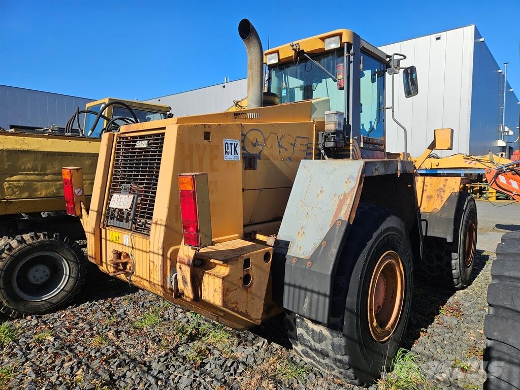 CASE 821C -  (For parts) Wheel loaders