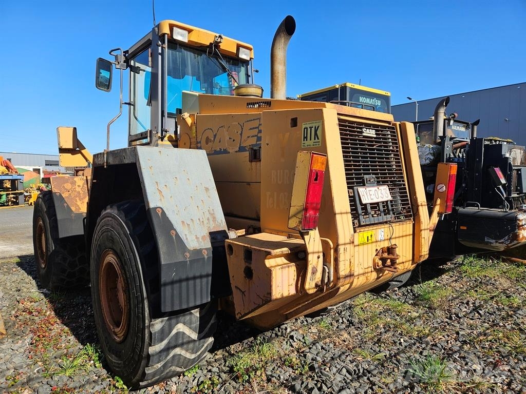 CASE 821C -  (For parts) Wheel loaders