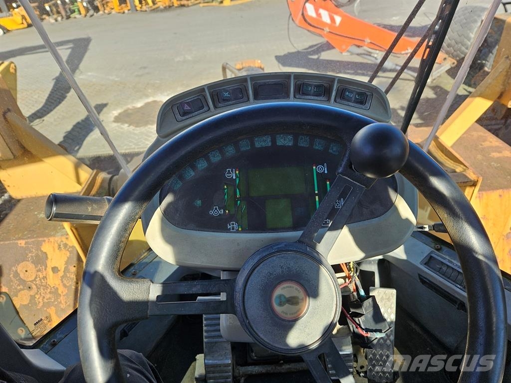 CASE 821C -  (For parts) Wheel loaders