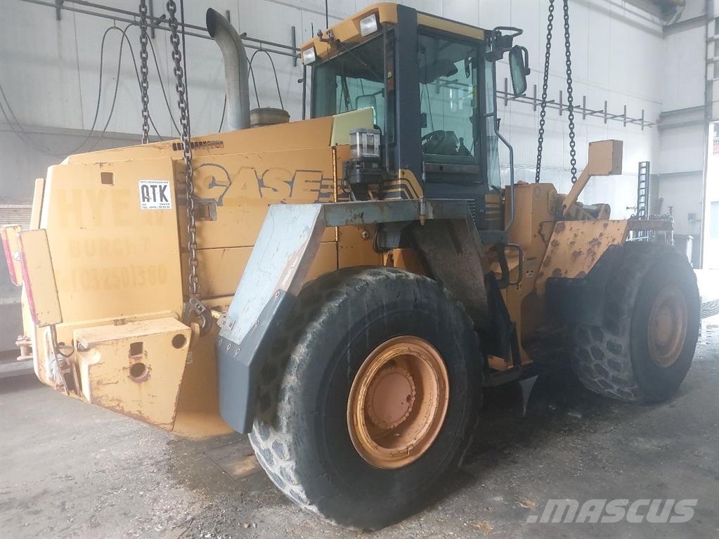 CASE 821C -  (For parts) Wheel loaders