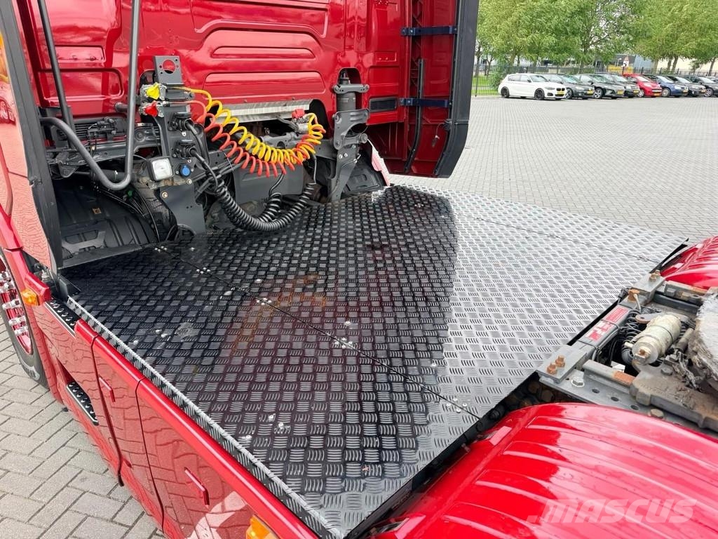 Scania R 580 full air, Retarder, special interior Vetopöytäautot