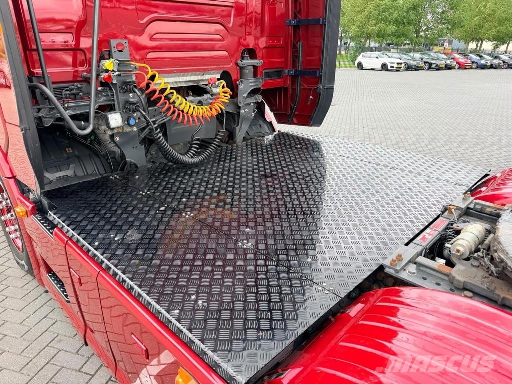 Scania R 580 full air, Retarder, special interior Tractor Units