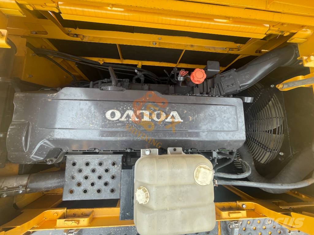 Volvo EC 480DL Bageri guseničari